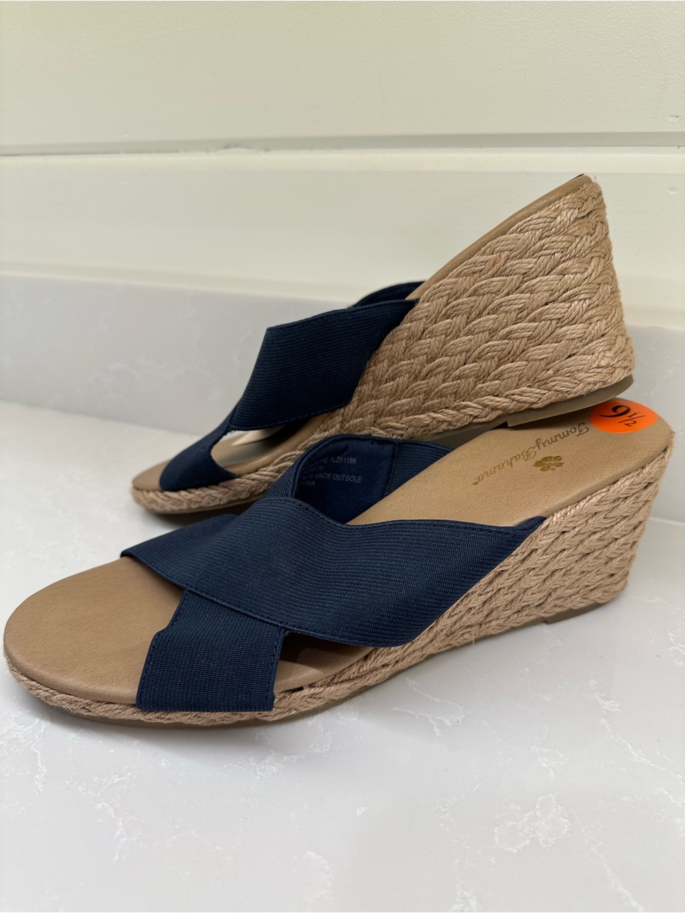 NWT || Tommy Bahama Stacey Espadrille Wedge Sandals. Size: 9.5 Women’s